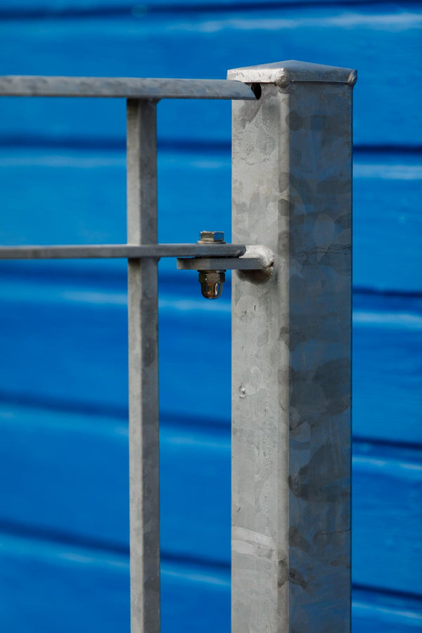 Endpfosten zum Aufschrauben für Geländer | Feuerverzinkt